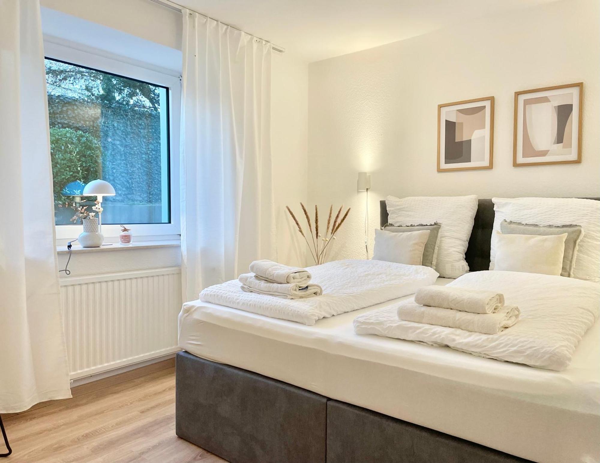 Stadt-Oase - Kostenlos Parken, Ruhig, Kliniken, Gop, Bali-Therme, Boxspringbett Bad Oeynhausen Ngoại thất bức ảnh